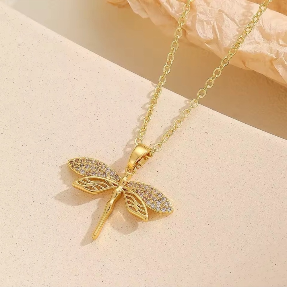 NEW! Elegant Stainless Steel Gold Dragonfly Pendant Necklace B1-45